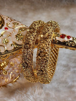 Load image into Gallery viewer, SIYA - pair of kada, screw type
