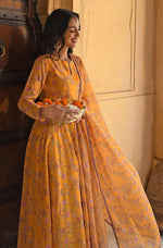 Load image into Gallery viewer, HASHNI [S / 36] - A-line cut kurti set
