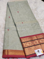 Load image into Gallery viewer, Kanchipuram Pure Cotton x Gold zari saree - Pista
