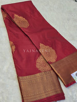 Load image into Gallery viewer, Semi Kanchi Silk x Gold Zari Saree - Crimson

