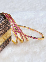 Load image into Gallery viewer, RADHA - set of 4 bangles (Rani)
