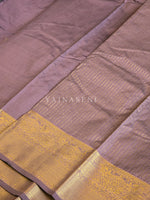 Load image into Gallery viewer, Vaira oosi x Checkered Saree - Dark Mauve
