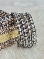 Load image into Gallery viewer, DRISHA - set of 4 bangles (Silver)
