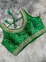 Load image into Gallery viewer, Green : Readymade blouse [SHREYA]
