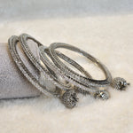 Load image into Gallery viewer, SAMIRA - set of 4 bangles (silver)
