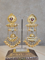 Load image into Gallery viewer, AIRA Earrings (Rani x White)
