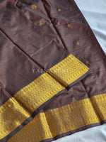 Load image into Gallery viewer, Dainty Motifs x Semi Soft Silk Saree - Dark Chocolate
