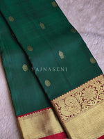 Load image into Gallery viewer, VERDURE VOGUE - Pure Kanjivaram Silk Saree with Gold Zari
