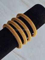 Load image into Gallery viewer, THAARAGAI - set of 4 bangles
