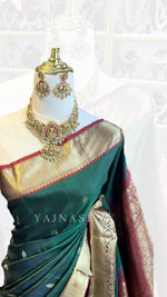 Load image into Gallery viewer, VERDURE VOGUE - Pure Kanjivaram Silk Saree with Gold Zari
