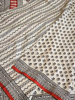 Load image into Gallery viewer, Mulmul Cotton Handblock Printed Saree : Offwhite x Red
