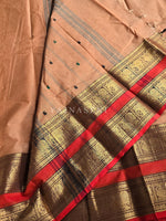Load image into Gallery viewer, Kanchi Cotton Saree x Tall Border : Dark Beige
