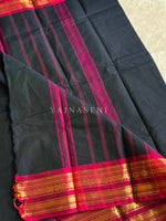 Load image into Gallery viewer, Kanchi Cotton Saree : Dark Timber Green x Dark Red
