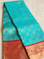 Load image into Gallery viewer, MAJESTIC MIRAGE - Pure Kanjivaram Silk Saree with Gold Zari
