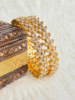 Load image into Gallery viewer, NAOMI - pair of bangles (Gold)
