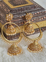 Load image into Gallery viewer, ARUNA earrings
