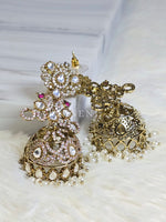 Load image into Gallery viewer, KASHVI earrings (White)
