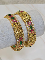 Load image into Gallery viewer, CHARUNI - pair of bangles
