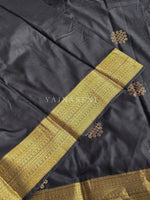 Load image into Gallery viewer, Kolam Motifs x Semi Soft Silk Saree - Black
