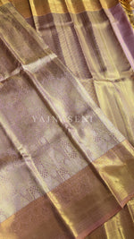 Load image into Gallery viewer, NECTAR GLOW - Pure Kanjivaram Silk Saree with Gold Zari

