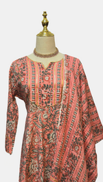 Load image into Gallery viewer, DARSHI [M / 38] - Kurti set
