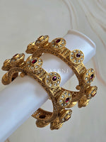 Load image into Gallery viewer, RACHITHA - pair of kada
