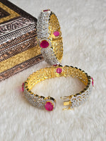 Load image into Gallery viewer, KANTI - pair of kada (Rani)
