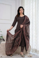 Load image into Gallery viewer, NATHIYA [M / 38] - Straight cut kurti set

