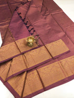 Load image into Gallery viewer, Vaira oosi x Checkered Saree - Rose Taupe
