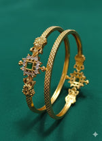 Load image into Gallery viewer, GRAHATI - pair of bangles (Emerald)
