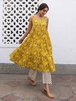 Load image into Gallery viewer, SAVI [3XL / 46] - Flared kurti set
