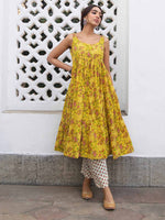Load image into Gallery viewer, SAVI [3XL / 46] - Flared kurti set
