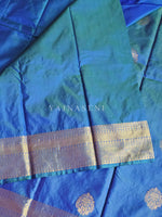 Load image into Gallery viewer, Vaira oosi x Motifs Saree - Peacock
