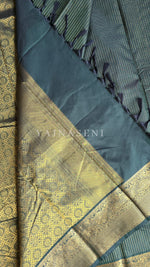 Load image into Gallery viewer, Vaira oosi x Checkered Saree - Timber Green
