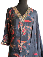 Load image into Gallery viewer, SARISHA [XL/42] - Straight Cut Kurti Set

