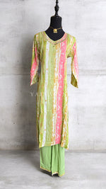 Load image into Gallery viewer, DAEVA [L/40] - Straight Cut Kurti Set
