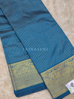Load image into Gallery viewer, Vaira oosi x Checkered Saree - Dark Teal Blue
