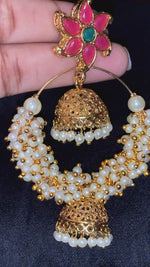 Load and play video in Gallery viewer, Flower stud clustered pearl dangler
