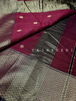 Load image into Gallery viewer, Maheswari Silk Cotton Saree - Maroon
