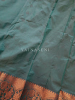 Load image into Gallery viewer, Kanchi semi soft silk x Copper zari saree - Green
