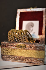 Load image into Gallery viewer, SHEETAL - Reversed AD set of 4 bangles
