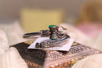 Load image into Gallery viewer, Trishul Kada - Emerald
