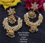 Load image into Gallery viewer, Flower stud clustered pearl dangler
